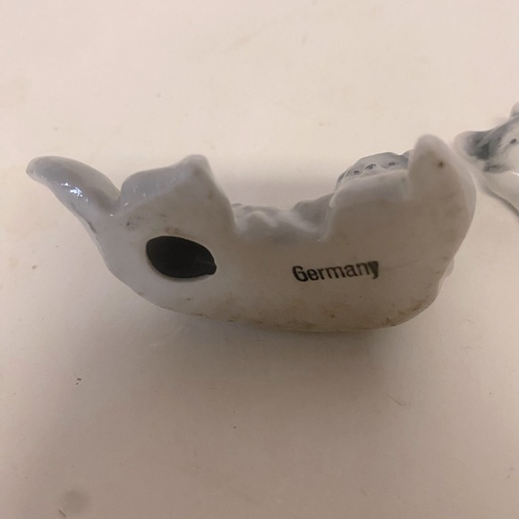 Set of Two Germany Porcelain Ceramic Grey & Black Cat Figurines. - Picture 7 of 12